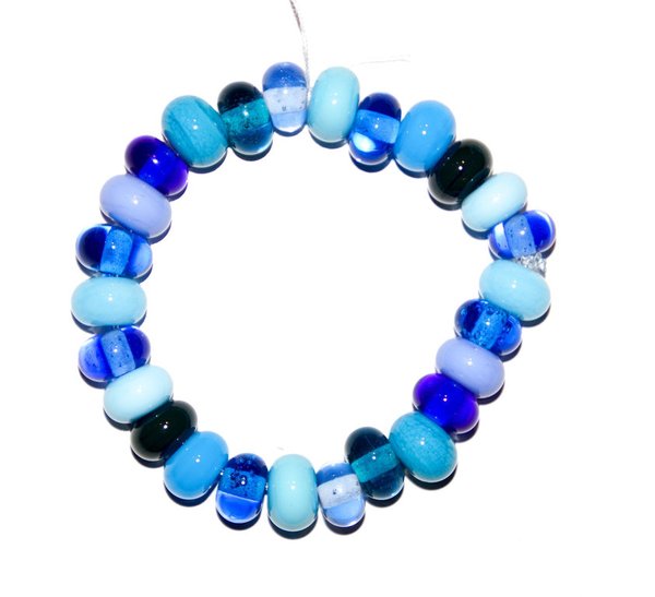 Armband aus handgefertigten Glasperlen - blau